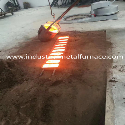 15KW 3KG الحث الصناعي فرن صهر الصلب صنع تردد متوسط
